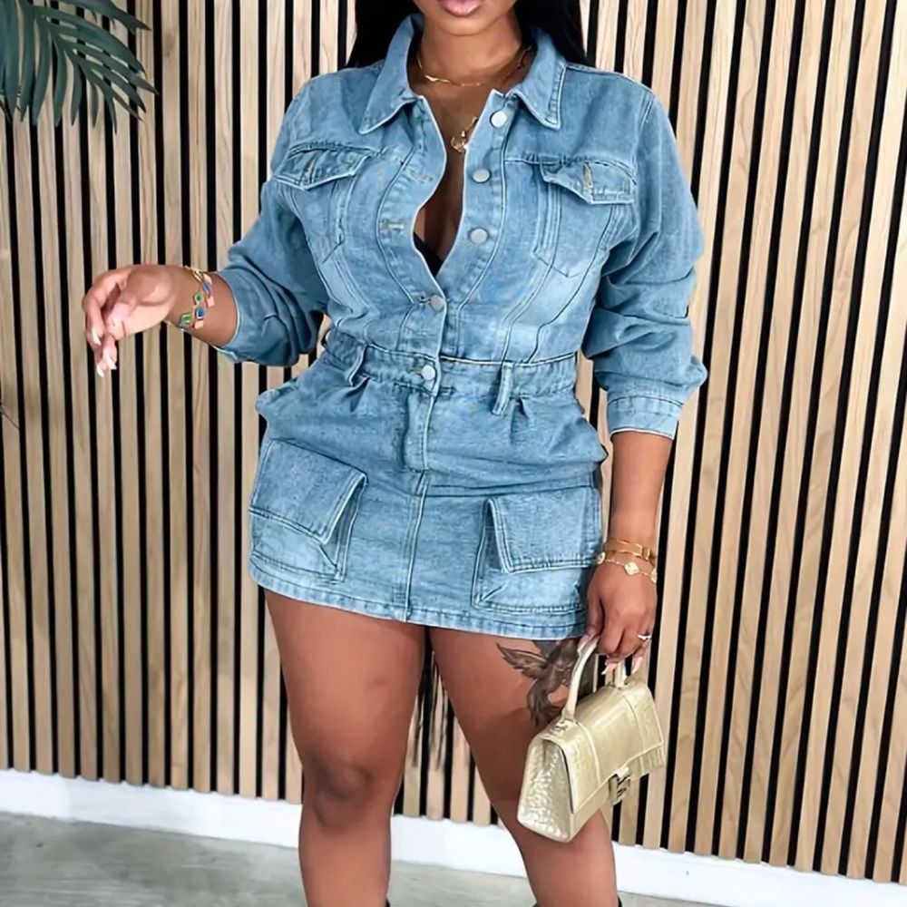 Light Blue Denim Dress for Women - Multi-Pocket, Long Sleeves,Non-Stretch,small